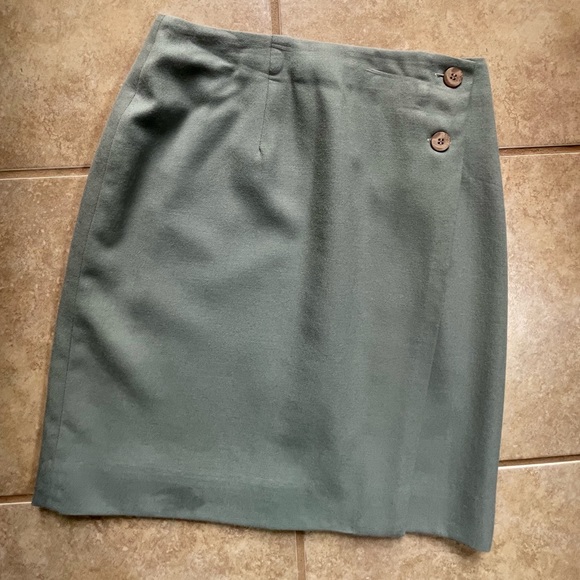 Talbots Wrap Skirt | Green | Size 6p - Picture 2 of 14